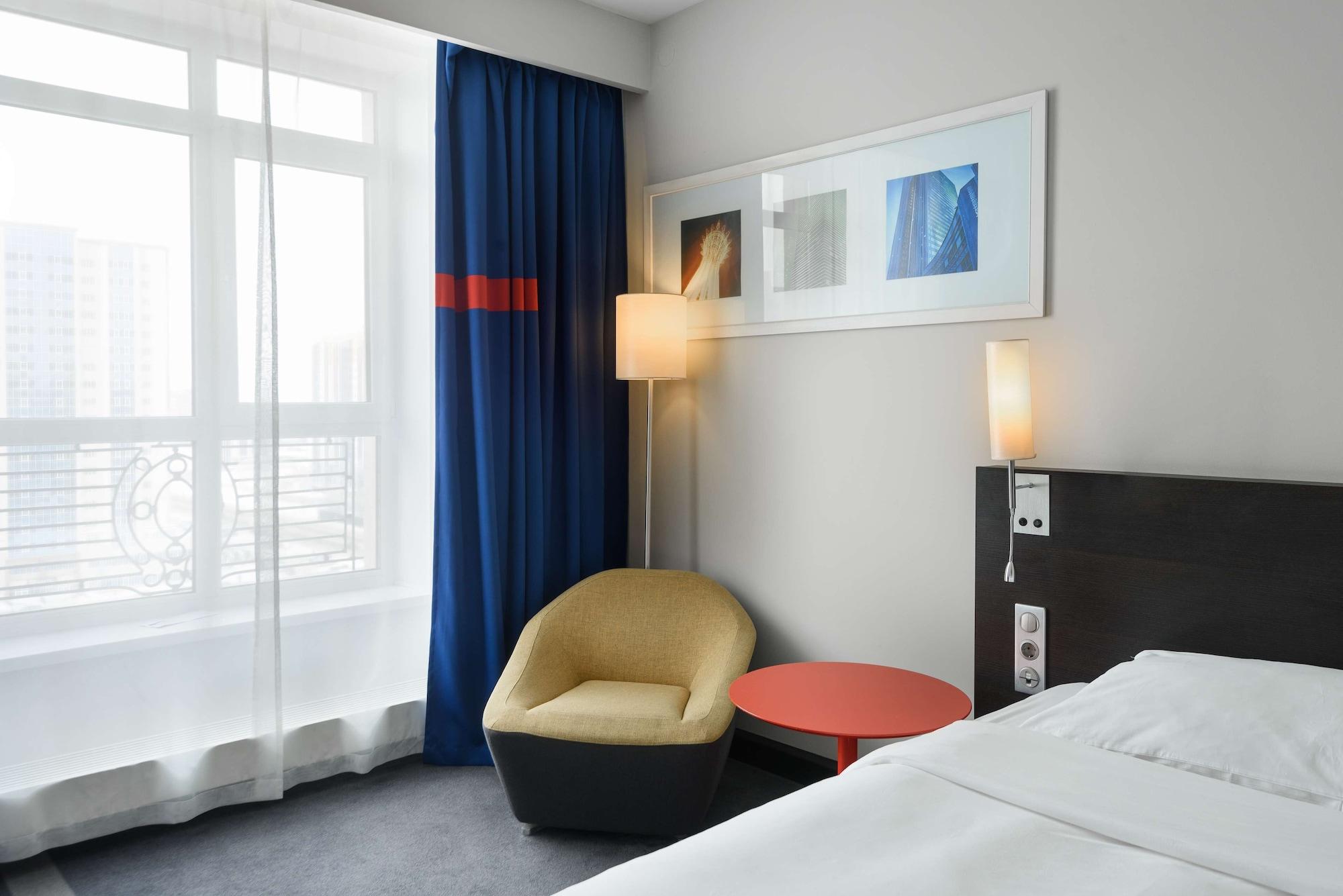 Park Inn By Radisson Hotel Astana Exterior foto